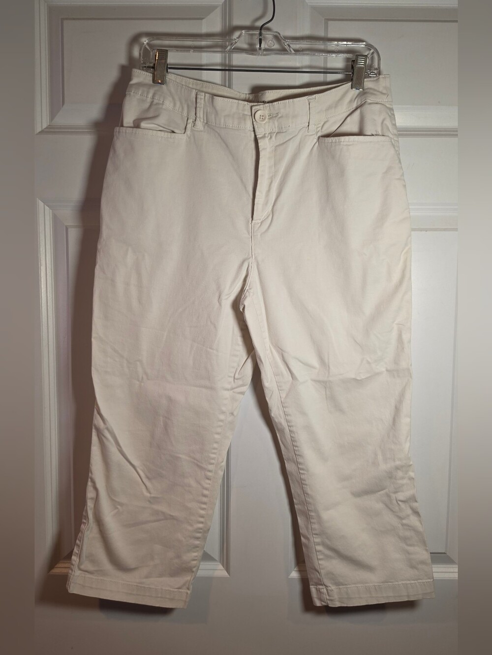 Croft & Barrow Classic Fit Off White Capri Pants Size 10